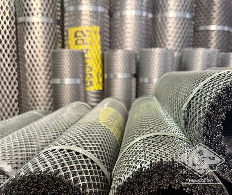 Metal desplegado de acero en rollos utilizado para construcción y herrería